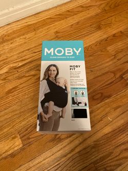 Moby fit, Muslin swaddles & Avent bottle sterilizer