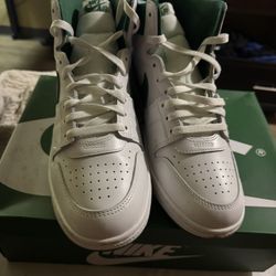 Jordan 1 Ship Pine Green Size 12 10/10 Condition 