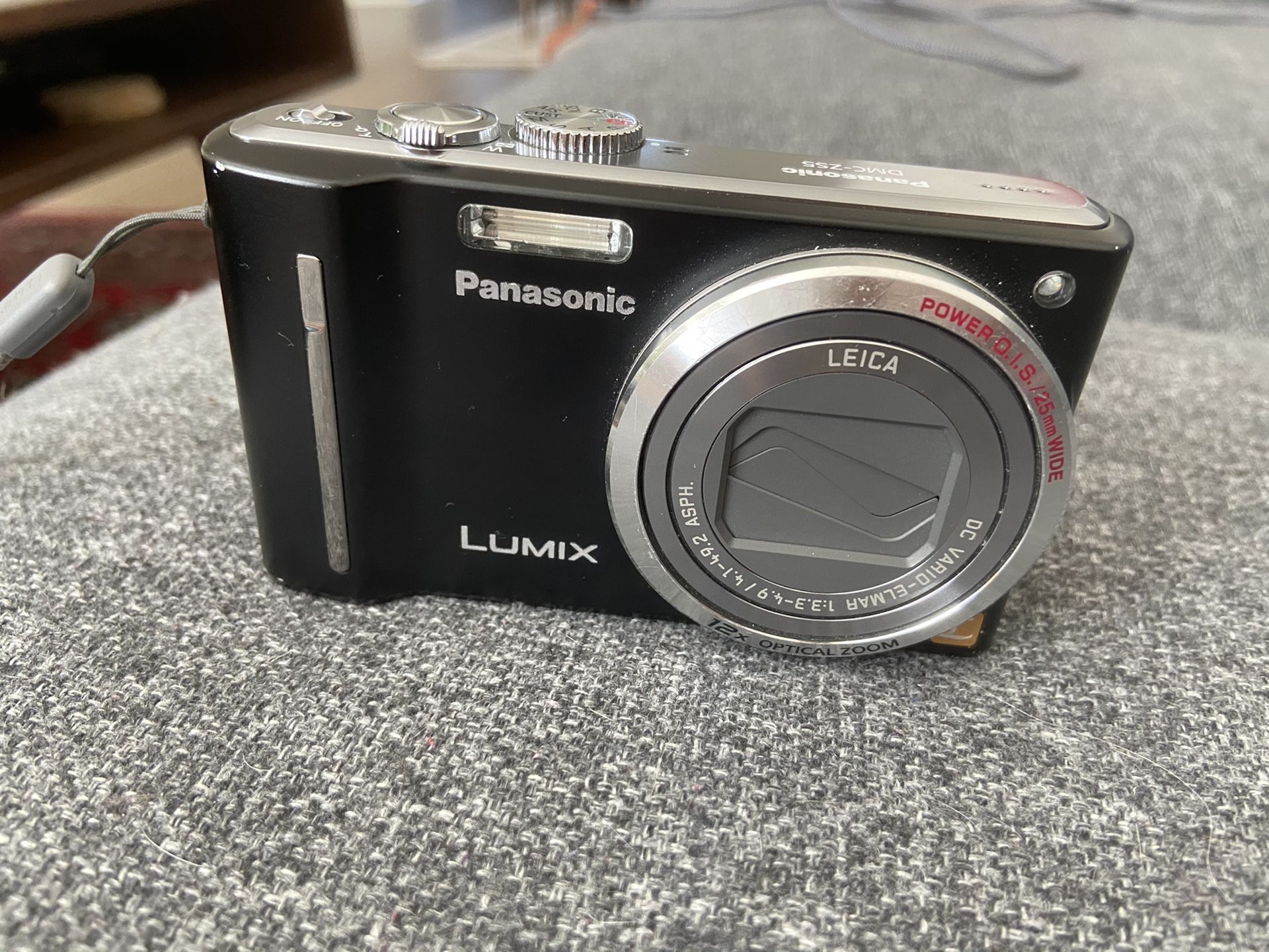 Panasonic LUMIX DMC-ZS5