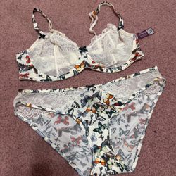 New Medium 36 adore me butterfly lingerie set bra pants lace boho ivory stretchy
