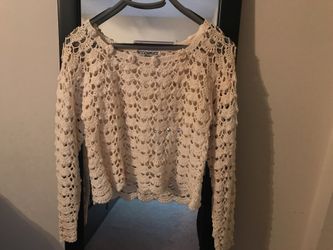 White knitted crop top