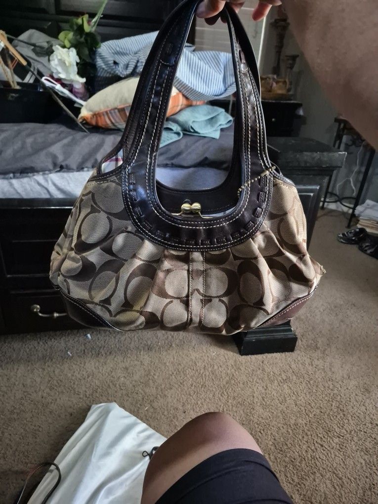 Coach Brown / Tan Sholder Bag