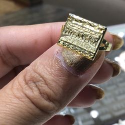 10k Gold Ring With Diamond Cuts ..