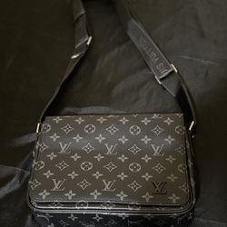 Louis Vuitton Black  Monogram Messenger Bag