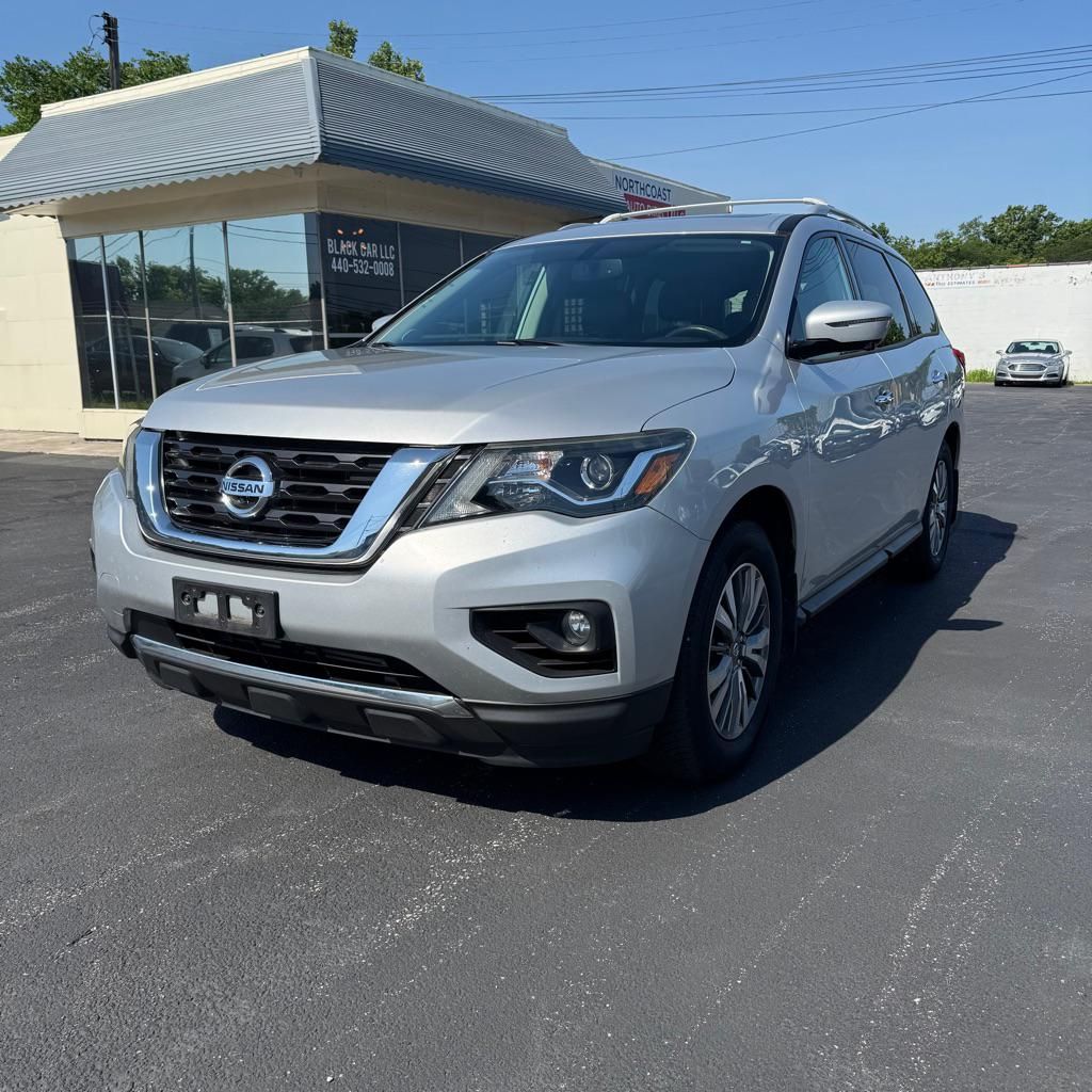 2017 Nissan Pathfinder