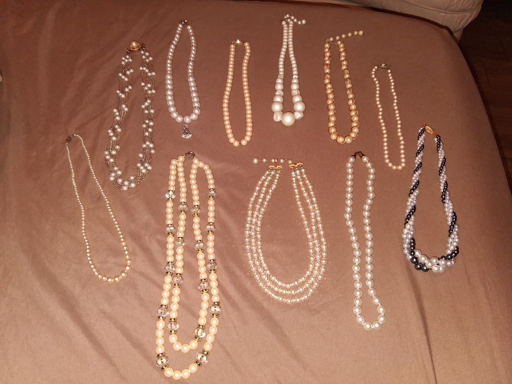 Faux Pearl Necklaces Bundle