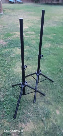 New speakers stands