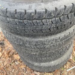 225/70/19.5 Like new Goodyears!!
