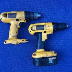 DeWalt Cordless Driver/Drills- Qty 2