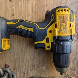DeWalt Atomic Drill Like New