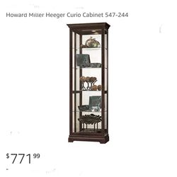 $150 Beautiful curio cabinet 