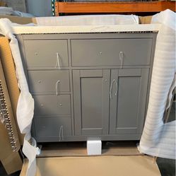 *Clearance* 36” Single Bathroom Vanity Cabinet in Gray with Quartz Countertop - Sink Offset Right
