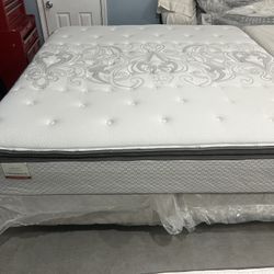 King Size Mattress And Box Spring 