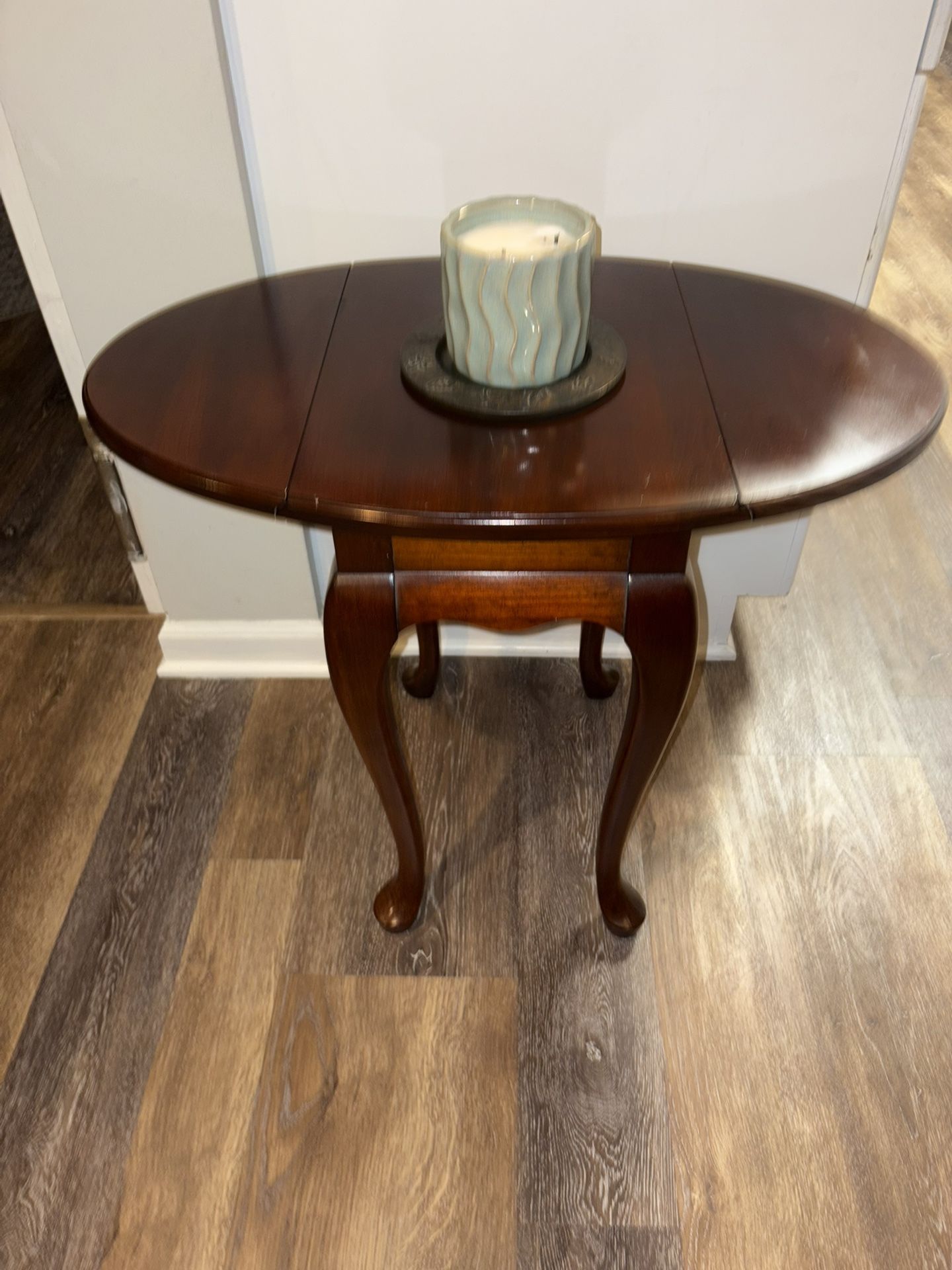 Solid cherry wood drop leaf accent table, solid queen end sofa table. Beautiful side piece