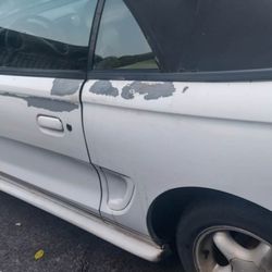 98 Mustang for parts