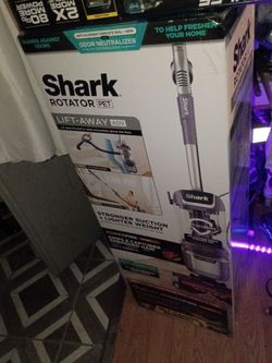 Shark ROTATOR Pet Lift away adv
