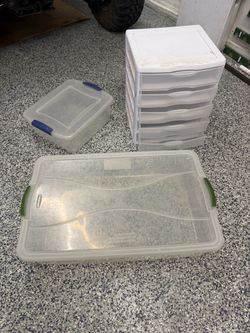 Plastic tubs