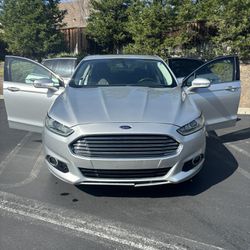 **For Sale: 2015 Ford Fusion – Great Commuter Car!