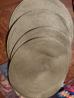4 Piece Gold Place Mat Set