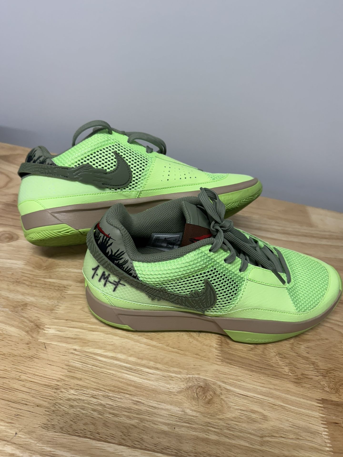 Nike Lime Blast/oil Green-black 9.5