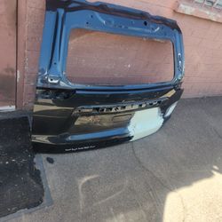 2021 2022 2023 2024 Gmc Yukon Lift Gate Part 