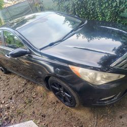 2012 Hyundai Sonata Parts Car