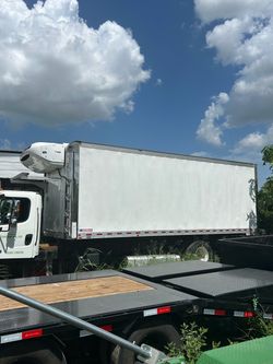 Thermo king and box 2022 lift gate