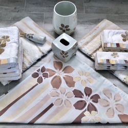 18 Piece WAMSUTTA Bathroom Set 