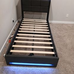 Twin Bed Frame And Mattress 