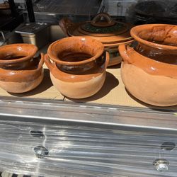 Ollas De Barro Para Los Frijoles. Clay Pots For Cooking Or Flower Arrangements 