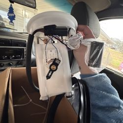 Fuel Pump Module Assembly Dodge 11-15