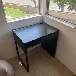 IKEA Micke Desk