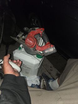 Milwaukee brushless circular saw