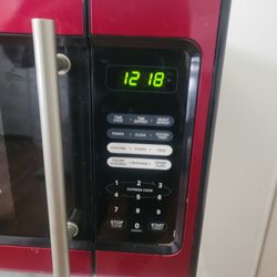 MICROWAVE. 900W.