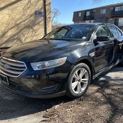 2017 Ford Taurus