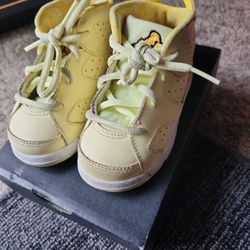 Air Jordan retro 6 dynamic yellow floral 645127-800