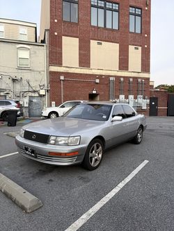 1991 Lexus LS 400