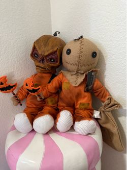 SAM TRICK OR TREAT DOLLS X2