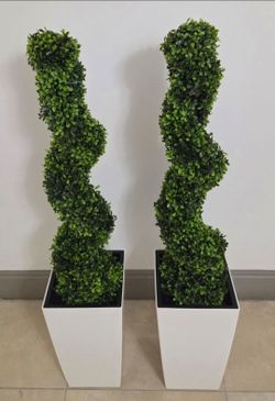 *** CLEARANCE *** PAIR of 3ft Faux Boxwood Spirals in 16in White Planters (2 for $80) @ Lasting Creations