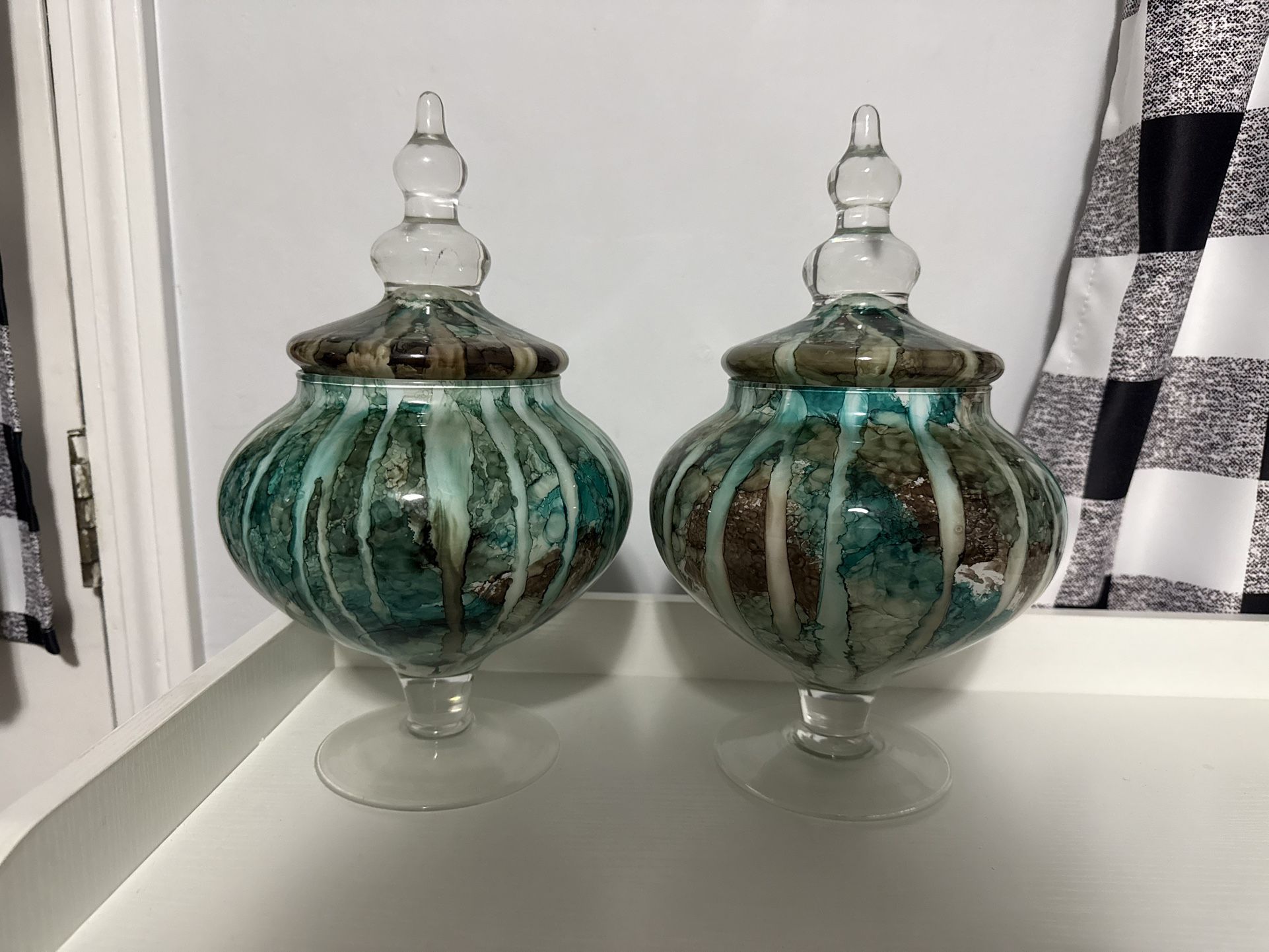 Vase With Lid