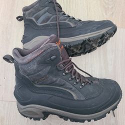 Columbia Winter Hiking Boots - Men Size 11
