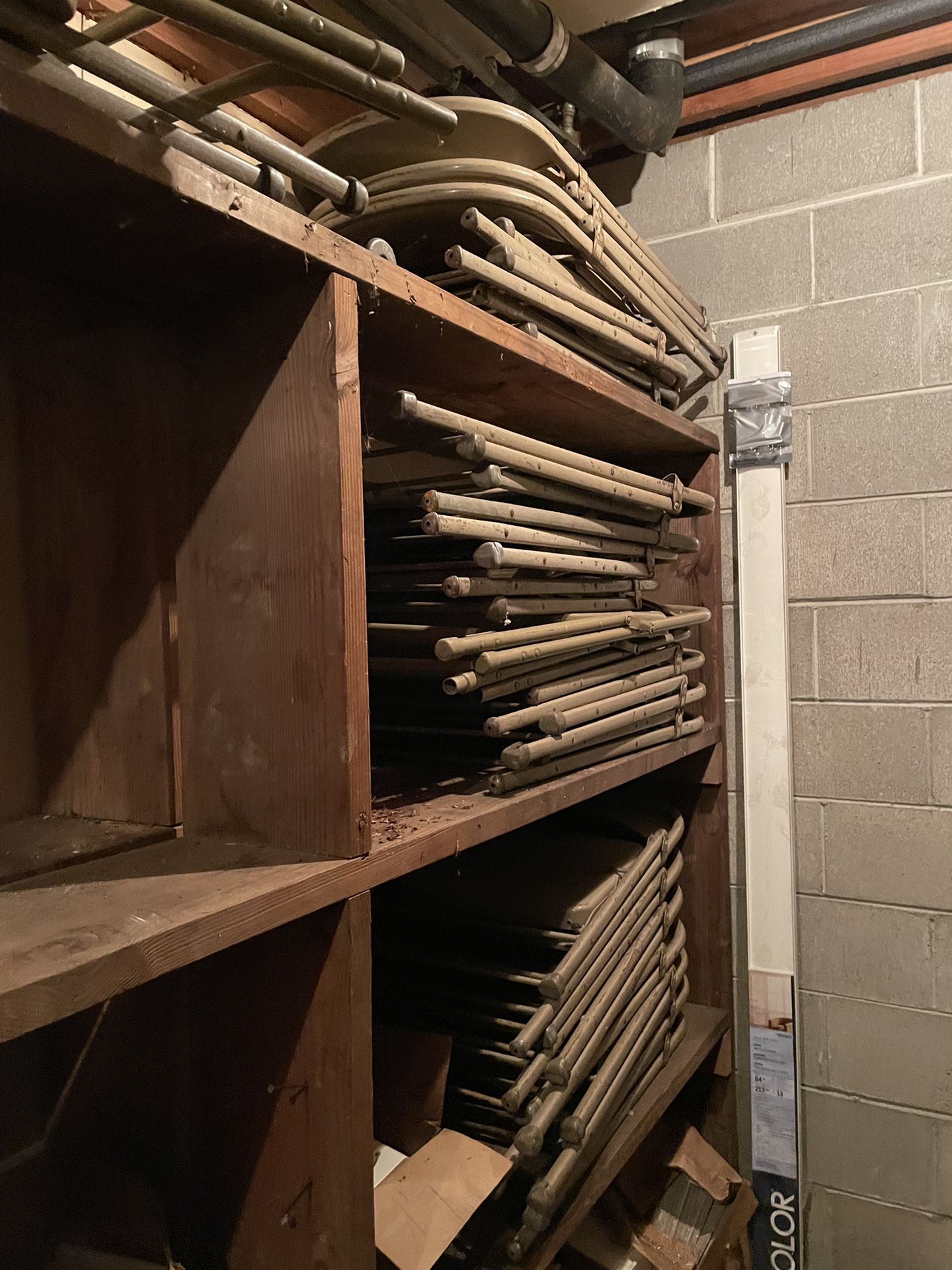100 Wooden Seat Metal Chairs