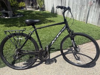 XDS Cross 700C Hybrid City Commuter Bike