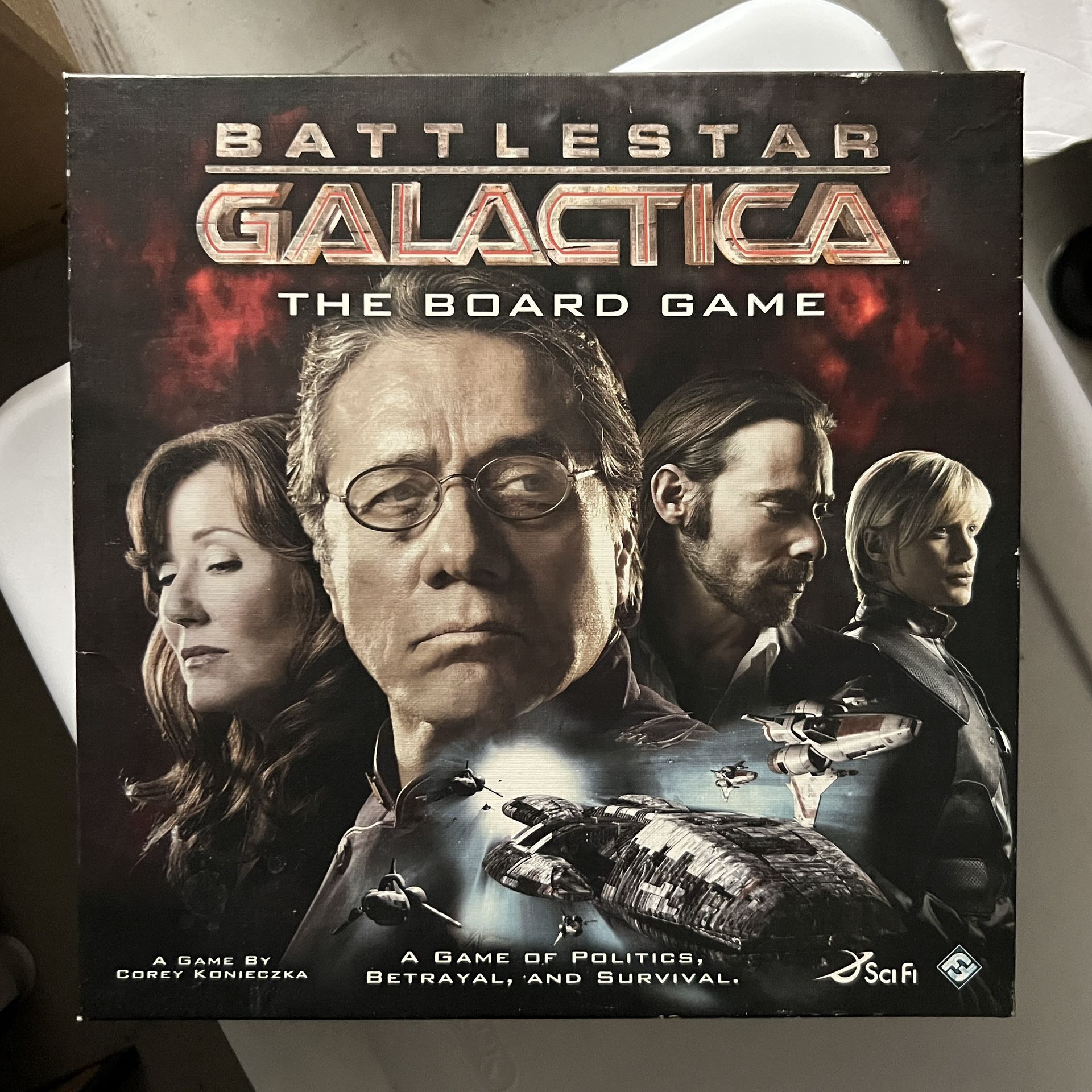 2008 Battlestar Galactica: The Board Game