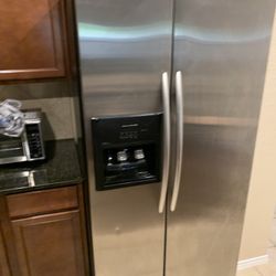 Kitchen aid Refrigerator 