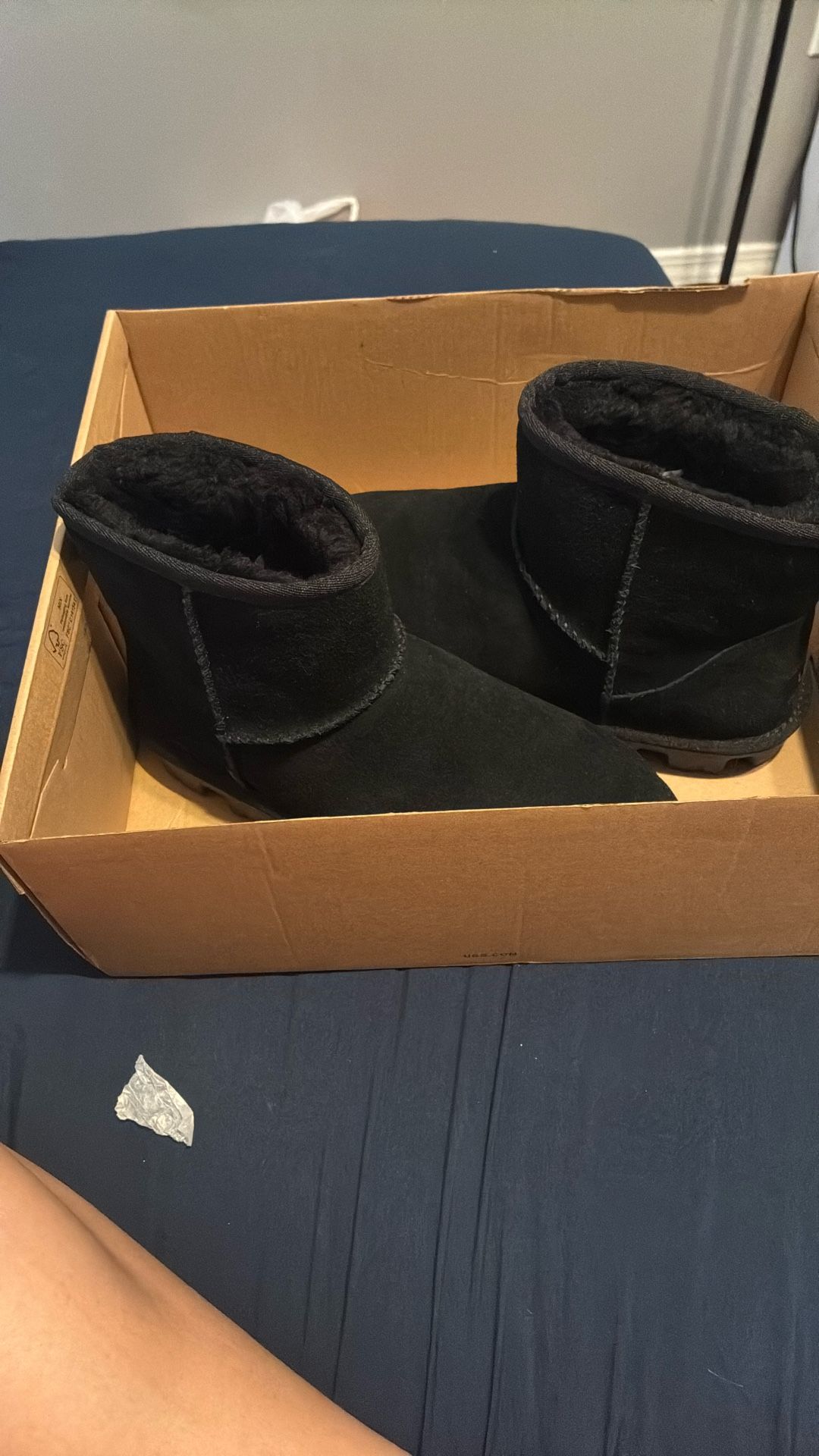 Black Uggs