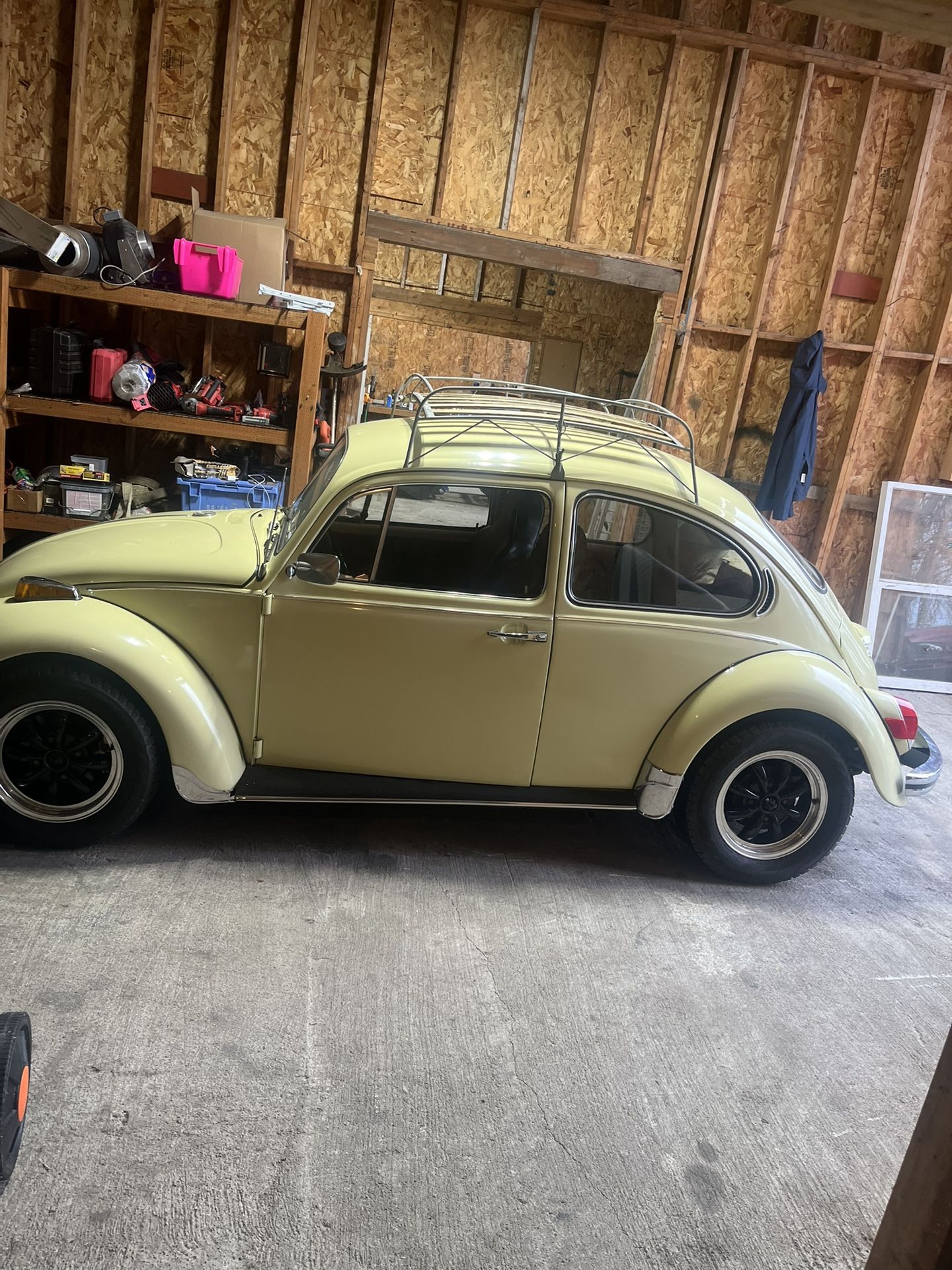 72 Bug. New Paint,engine.interior.belly Pan .Wiring