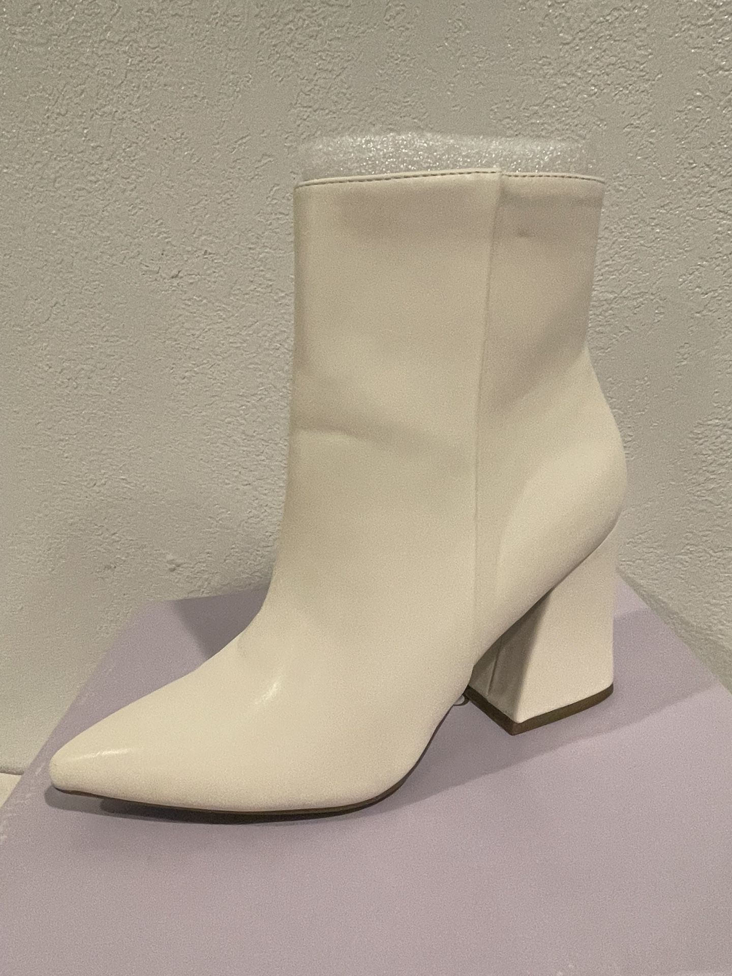 7.5 Women Booties