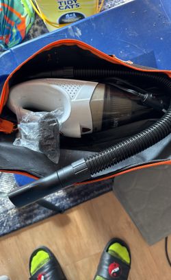 Car vacuum
