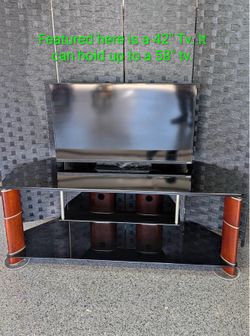 TV stand/ Entertainment Center